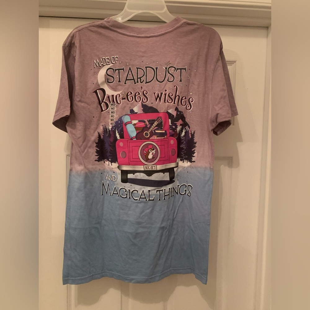 NWT Buc-ee's Made Of Stardust Dip Dye Short Sleeve T-Shirt Sizes M